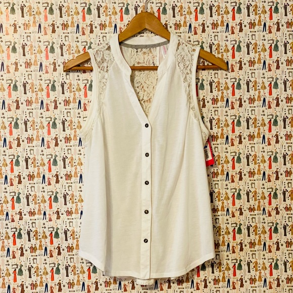 Xhilaration top 🖤 - Picture 2 of 5